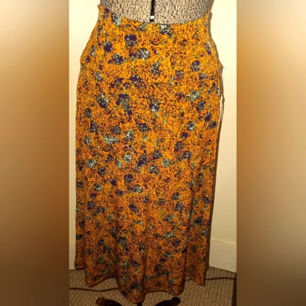 Women's size Medium LulaRoe skirt
